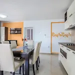 Stunning In With Wifi באסקה